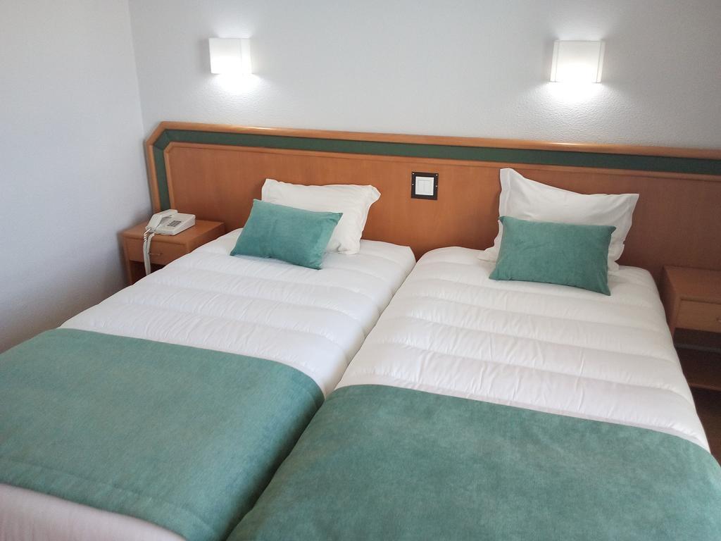 Hotel Costa De Prata 2 & Spa フィゲイラ・ダ・フォズ エクステリア 写真